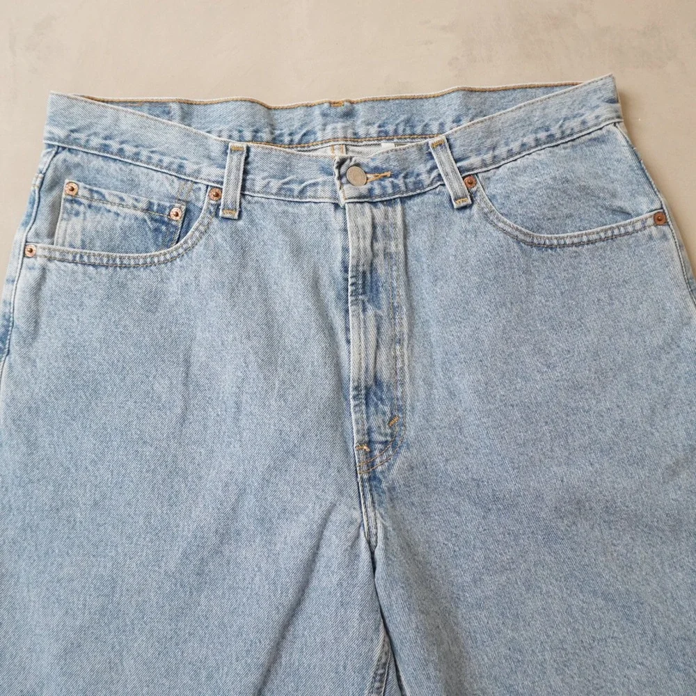Vintage Levis 550 Relaxed Fit Shorts W36 Mens Light Wash Denim Stonewash 90s